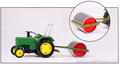 Preiser 17929 Farm Tractor w/Agricultural Roller
