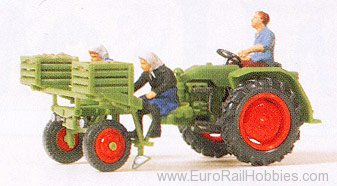 Preiser 17935 Tractor w. Potatoe Planter