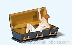 Preiser 29112 Female Vampire Holding Coffin lid