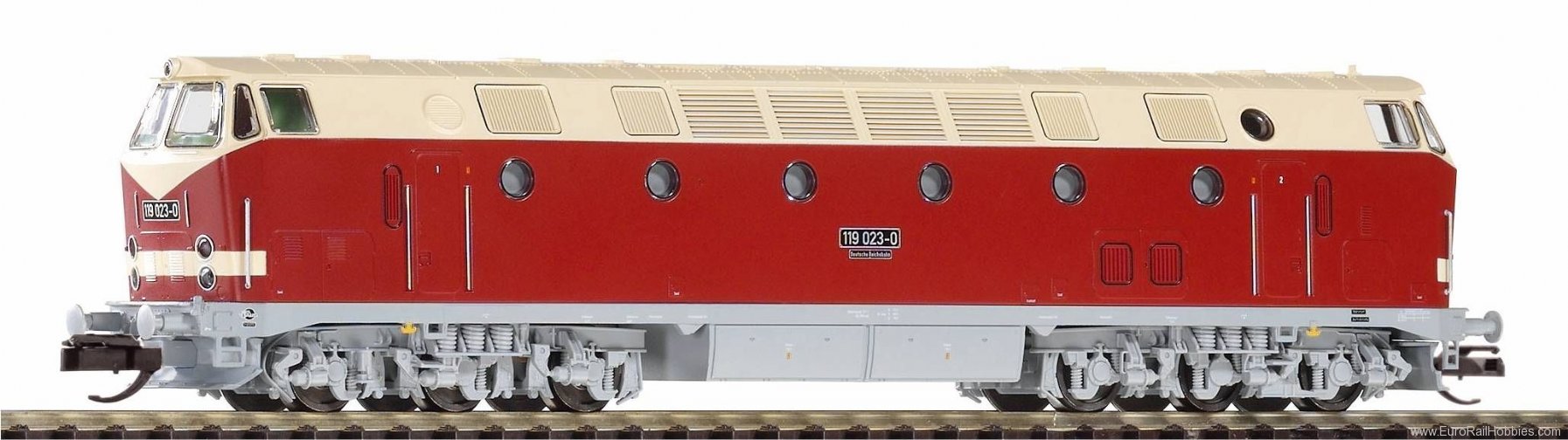 Piko 47350 TT diesel locomotive BR 119 DR IV, top light 