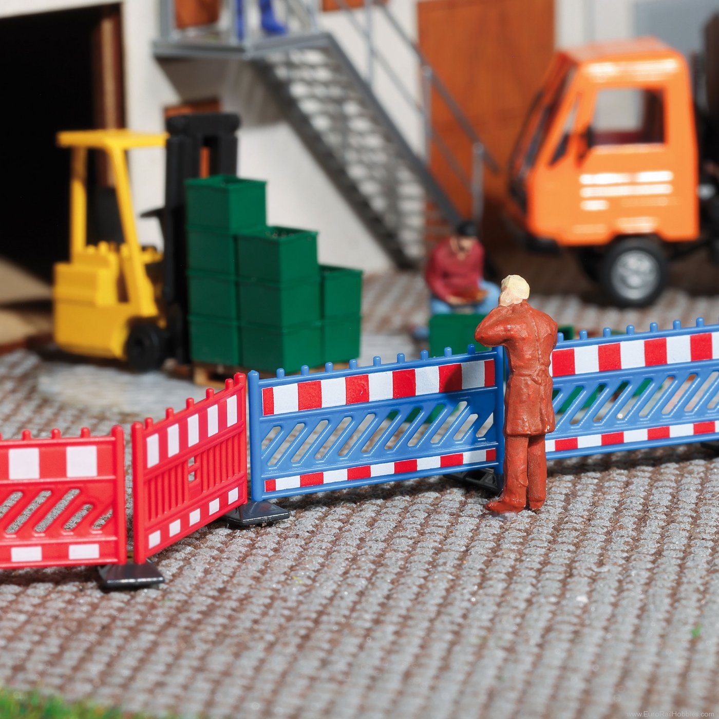 Busch 1109 Busch Barricades, blue/red