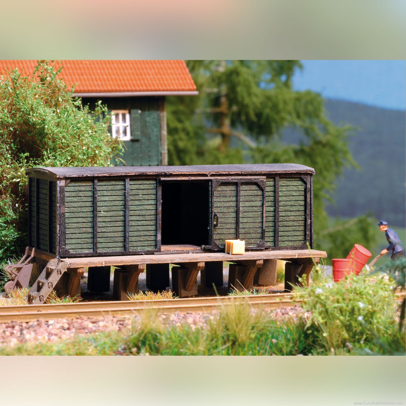 Busch 1963 Busch Wooden shed with ramp