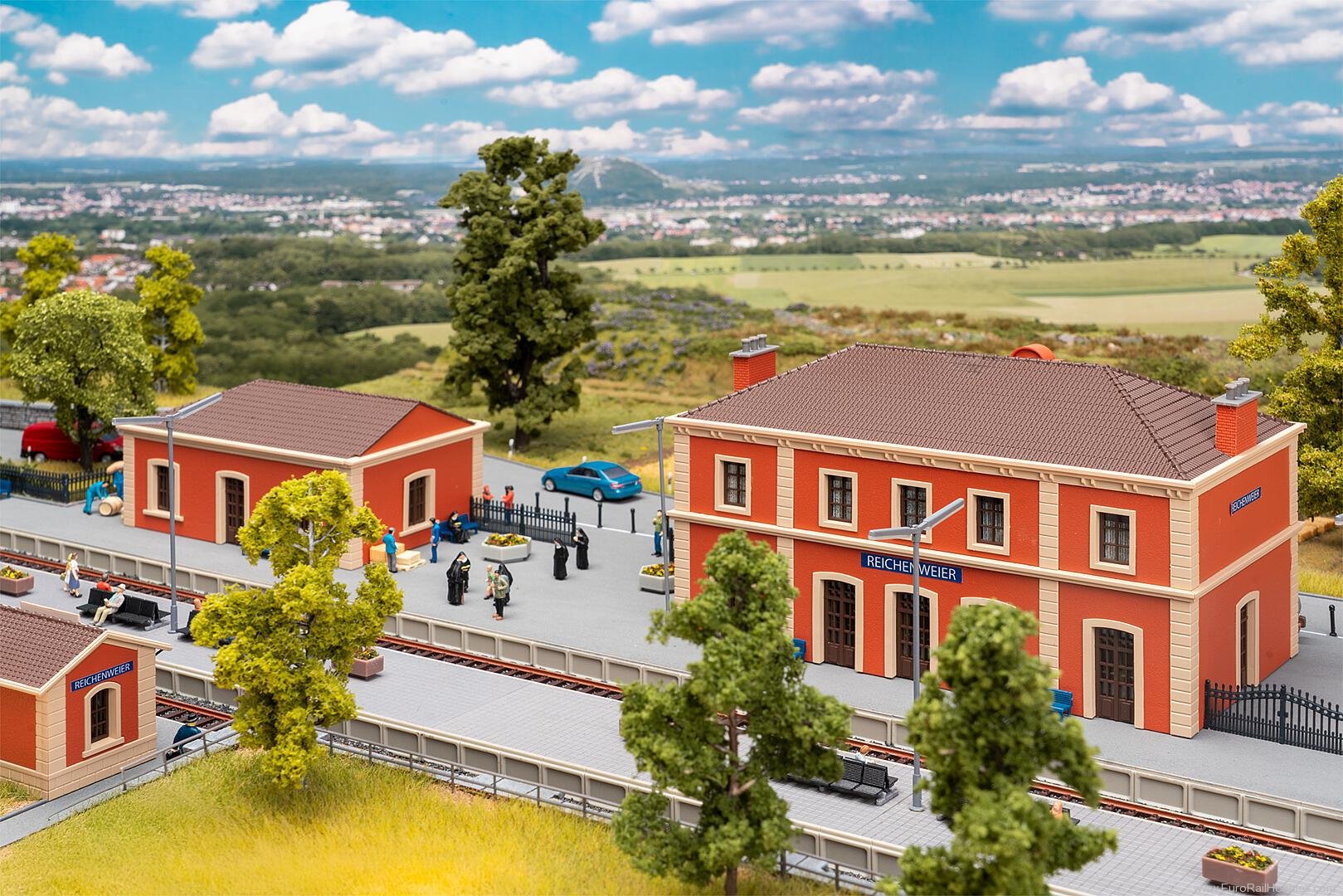 Faller 110147 Reichenweier Railway Station Set