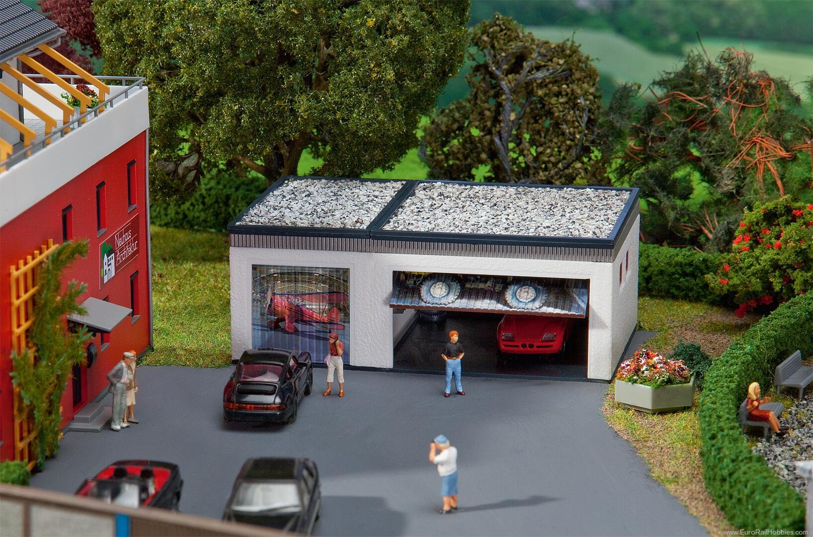 Faller 130319 Double garage with drive components