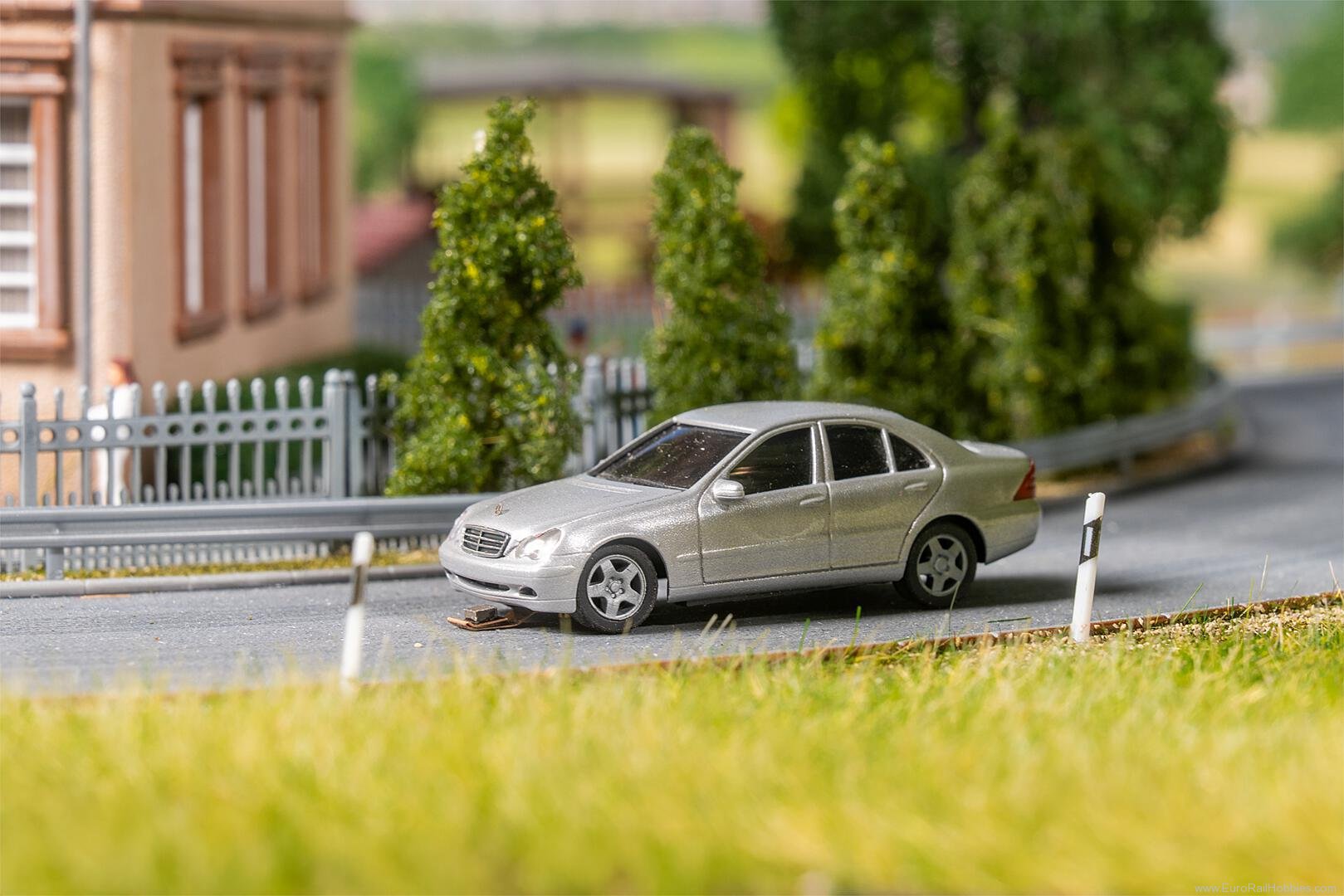Faller 161425 MB C-Class W 203, silver (HERPA)