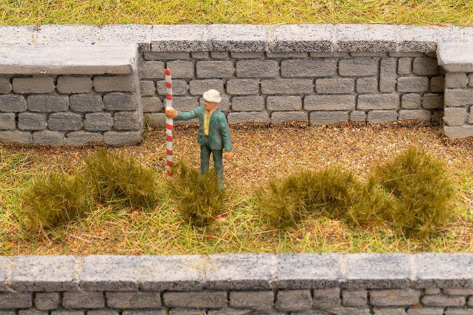 Faller 171387 Tufts of grass, dark green