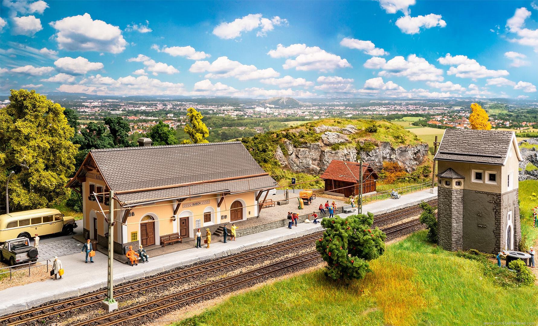 Faller 190059 Susch Railway station set