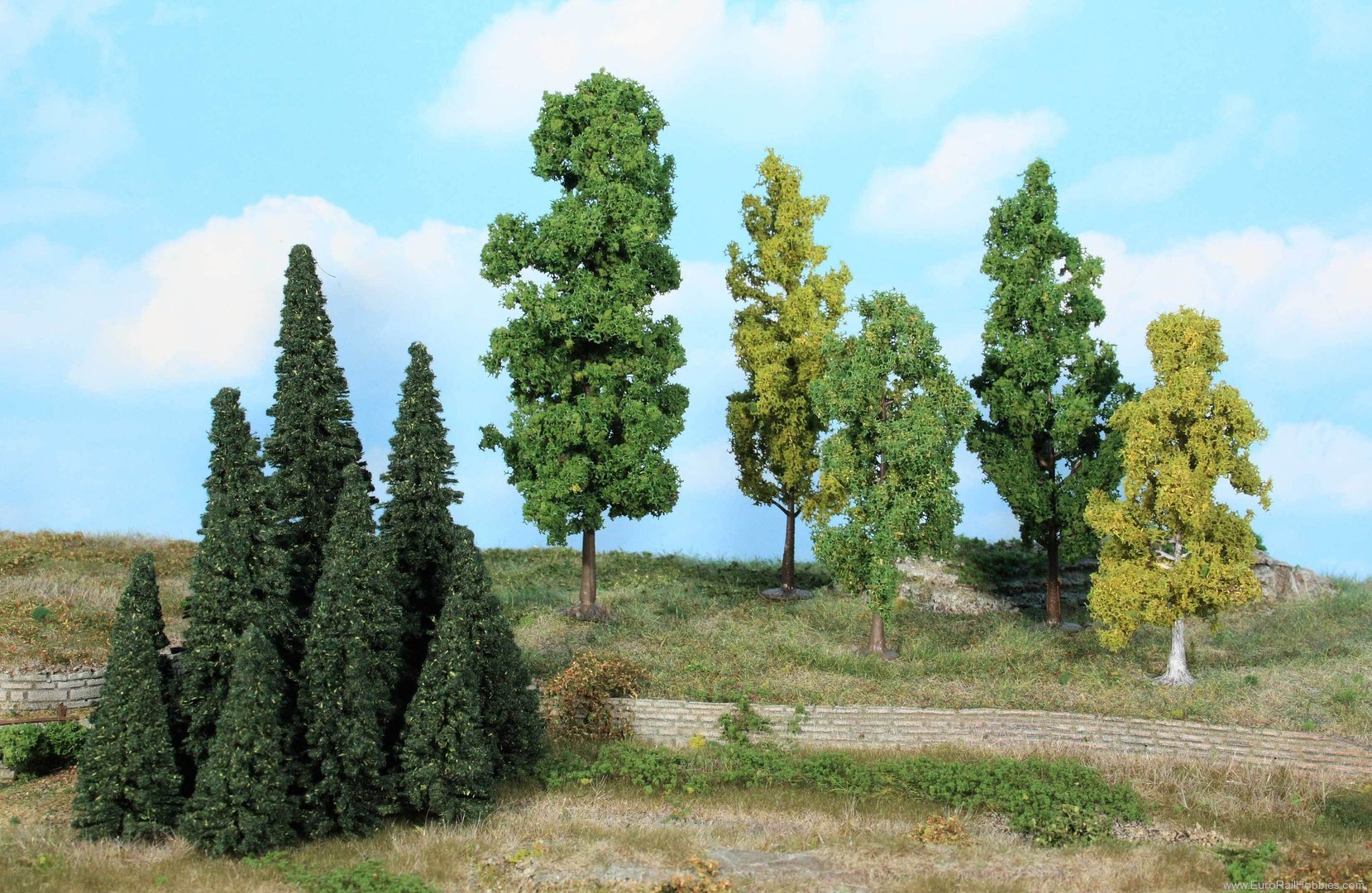 Heki 1962 Heki Super Artline Mini Forest Set 40 Trees a