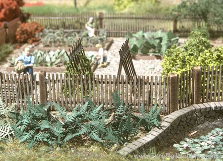 MBZ Thomas Oswald 80013 Real Wood Lattice Fence