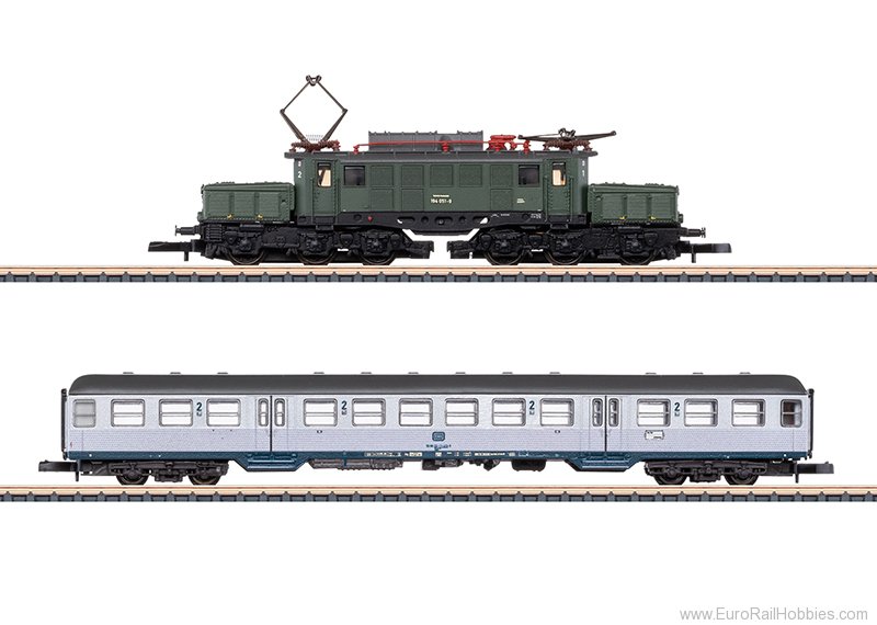Marklin 81221 DB Commuter Train with the Class 194 Electric