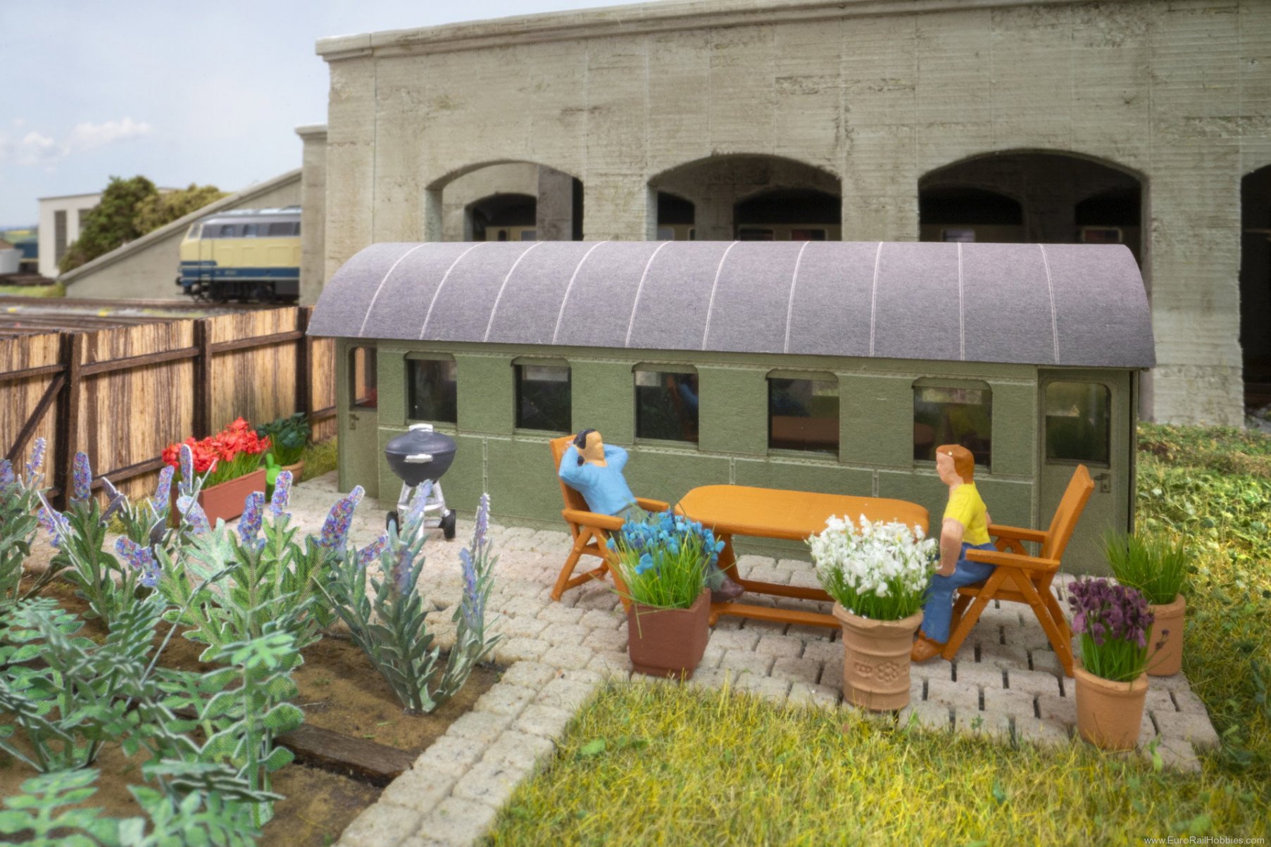 Noch 14293 Garden Shed 'Railway Carriage'