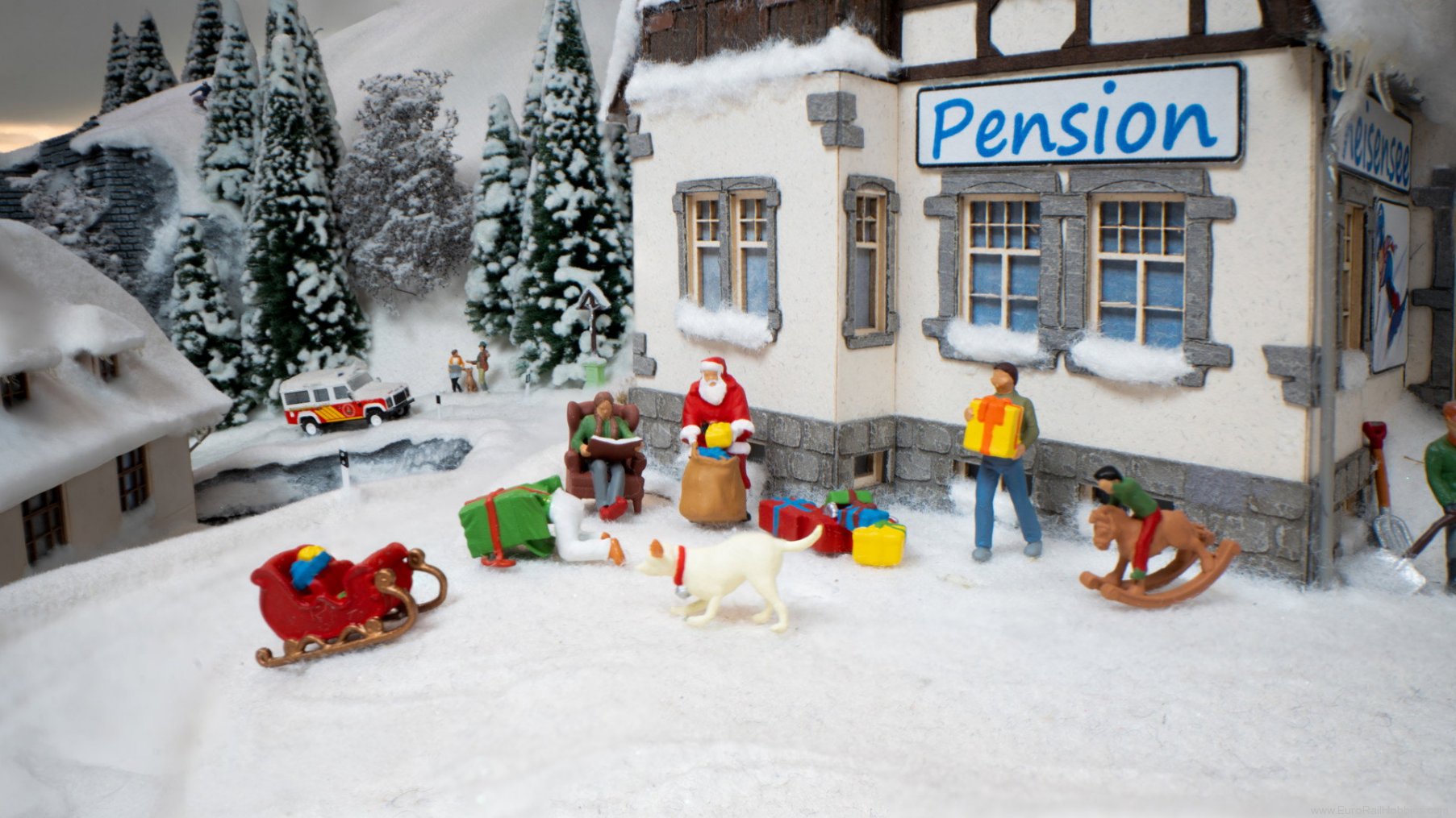 Noch 16291 Themed Figures Set 'Christmas'