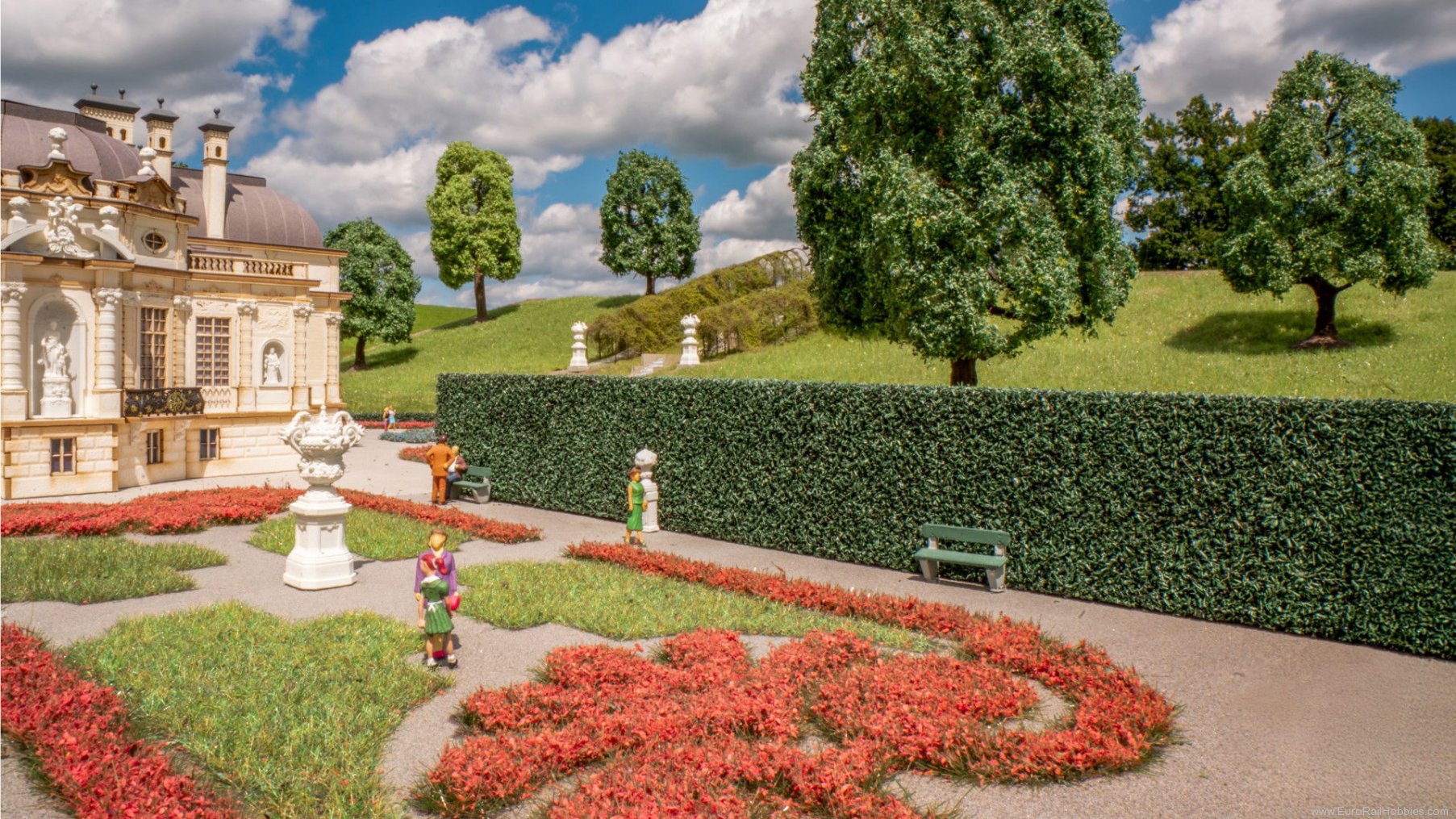 Noch 21520 Hedges, tall