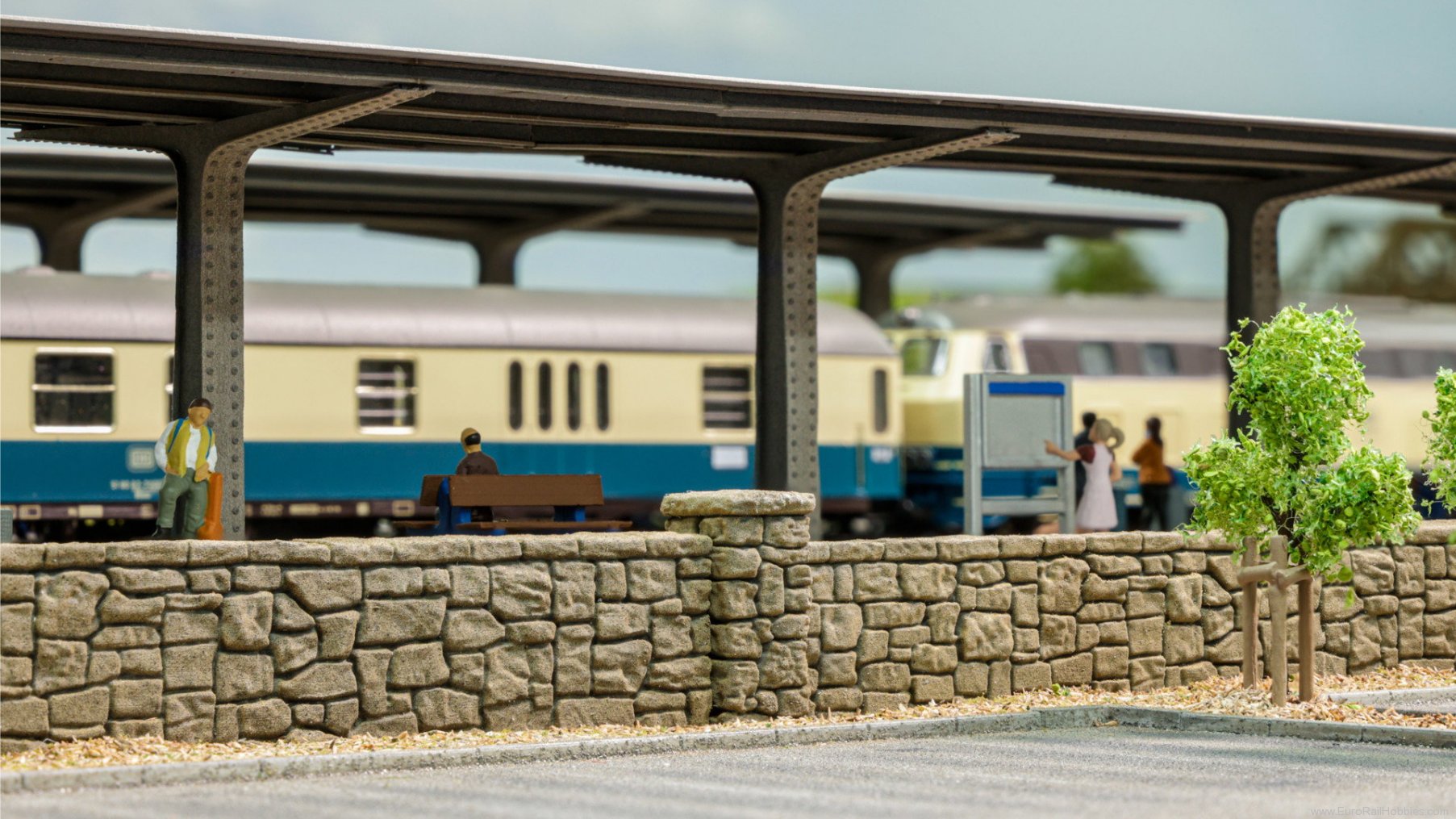Noch 58287 Sandstone Walls