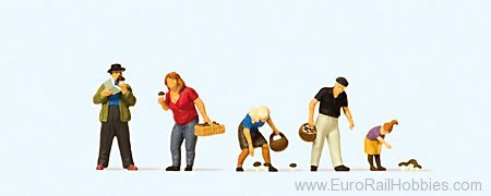 Preiser 10620 Mushroom picking