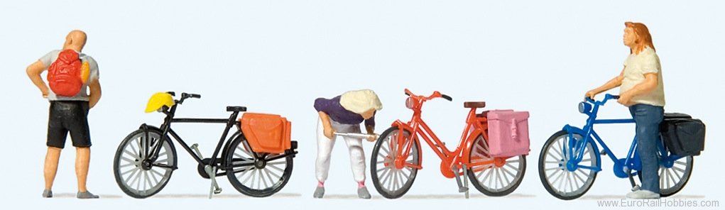 Preiser 10659 Standing cyclist, pumping up a tyre and havin