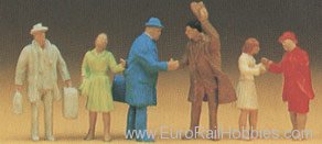 Preiser 14028 Passengers arriving