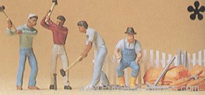 Preiser 20264 Circus Workers with Driver 