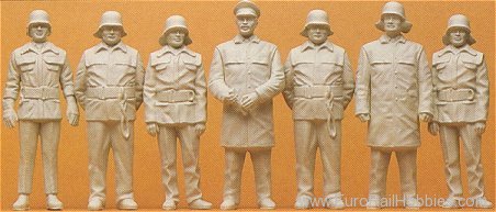 Preiser 57805 Firemen unpainted 1:24