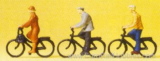 Preiser 74011 Pedestrians 1:100 -- People Riding Bycicles 
