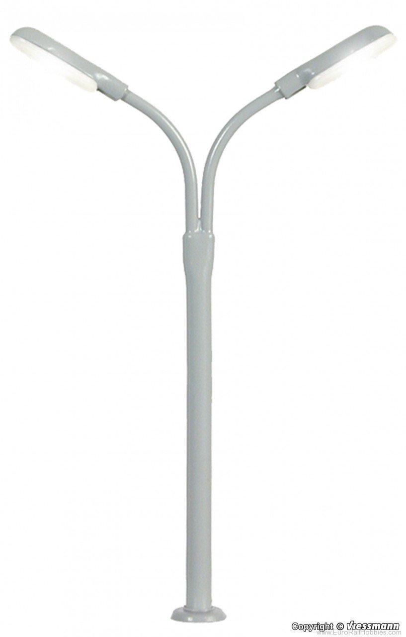 Viessmann 6495 N Whip street light double, LED white