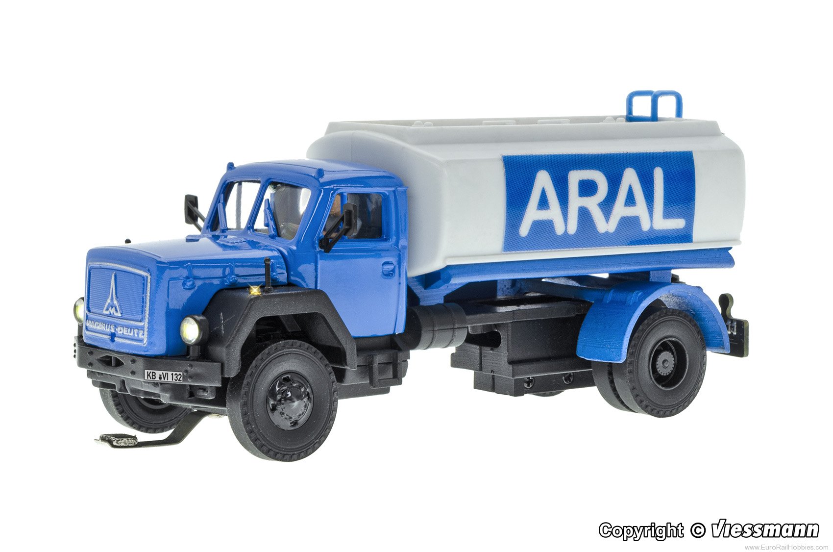 Viessmann 8132 MAGIRUS DEUTZ 2-axle tanker truck ARAL, basic