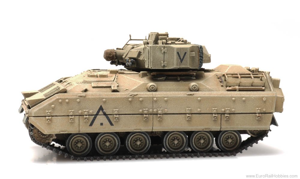 Artitec 6870266 US M2 IFV Bradley Desert train load