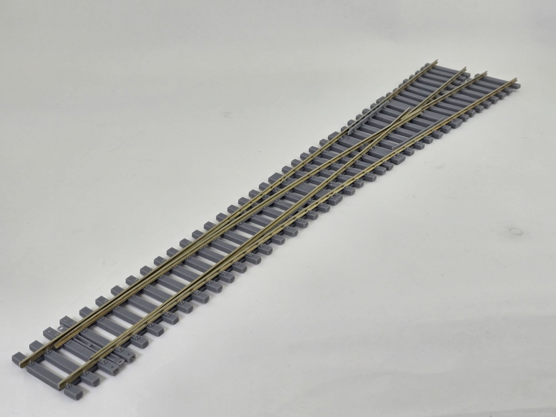 Lenz 45037.02 Wide Radius Right-hand Turnout 9Â°