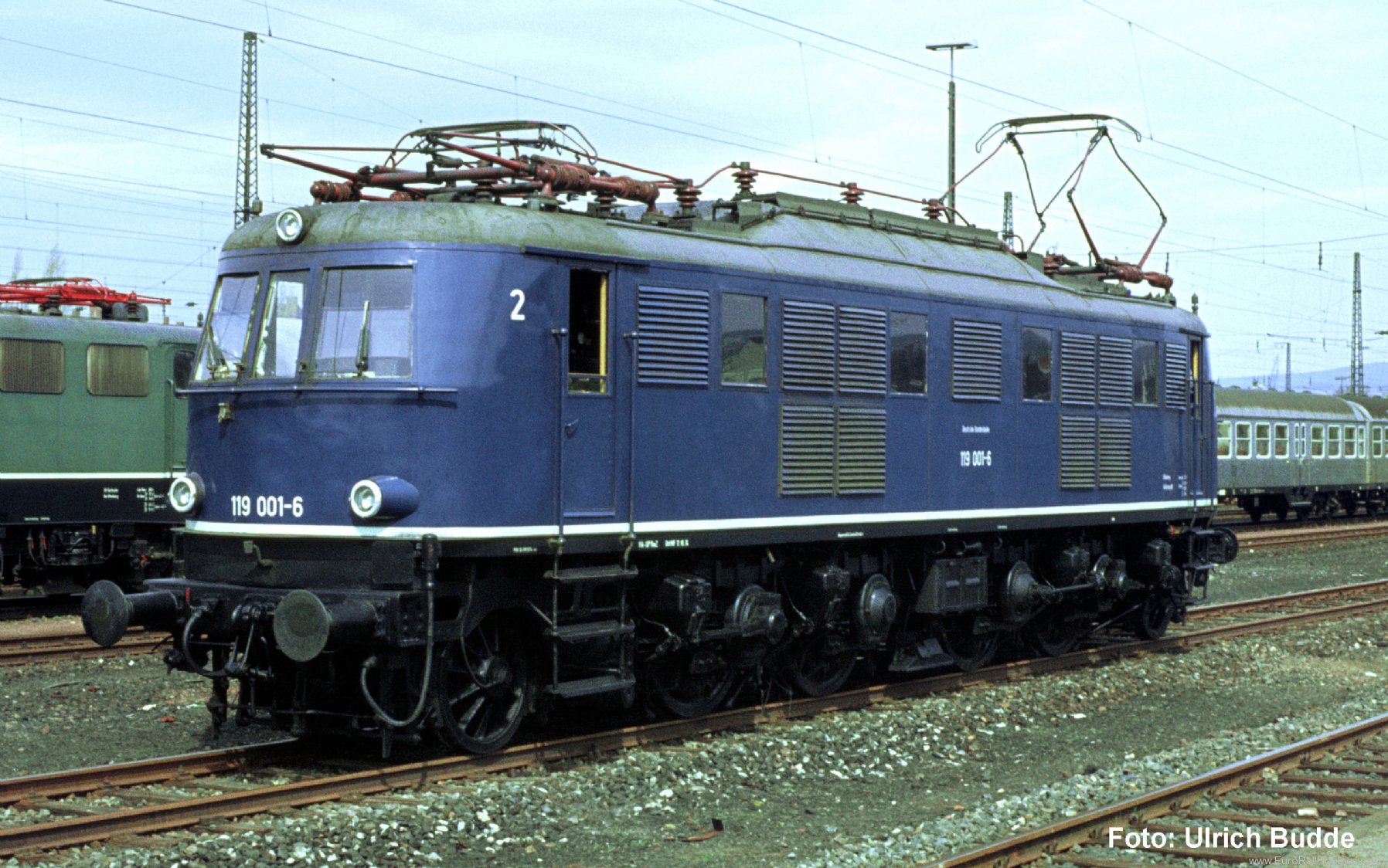 Piko 21062 DB BR 119 Electric Locomotive (DCC w/Sound)