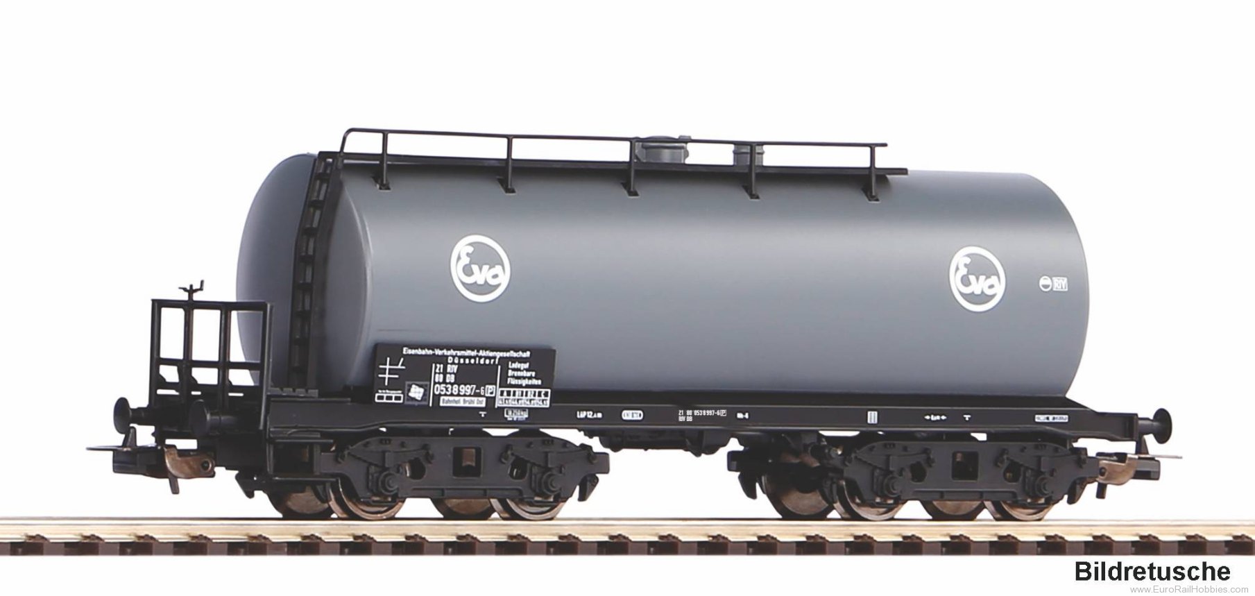 Piko 24551 DB EVA Tank Car (without Brakeman's Cab)