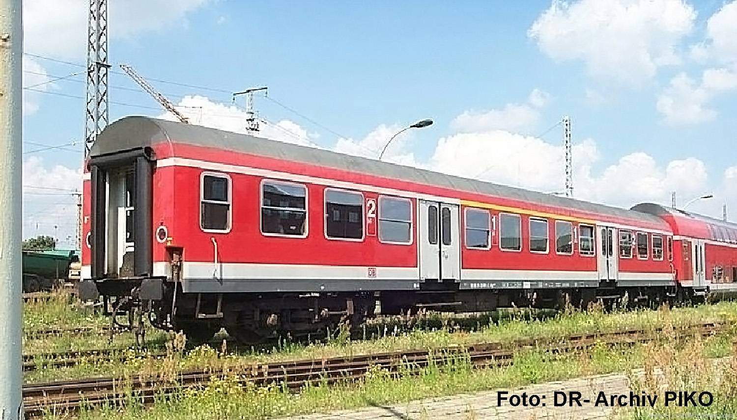 Piko 28009 DB AG 1st/2nd Class Middle Entry Coach