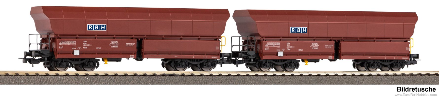Piko 28339 2 Piece 'RBH' Self-Unloading Hopper Cars