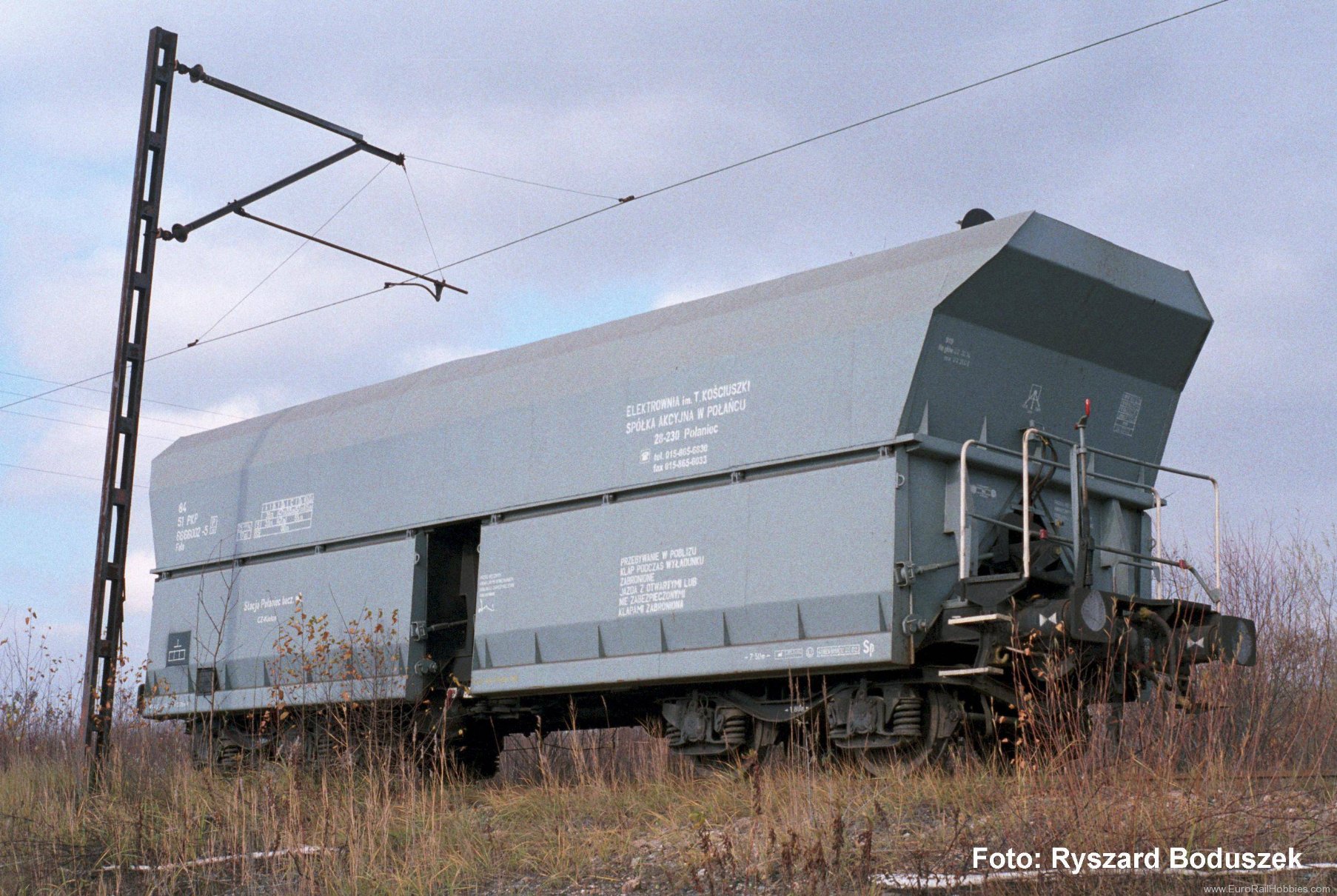 Piko 28341 PKP 2 Piece Self-Unloading Hopper Cars