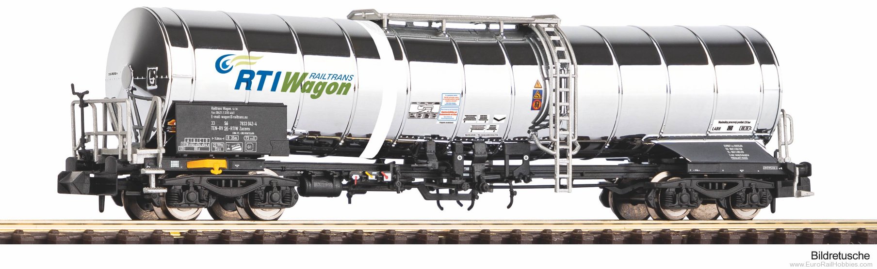 Piko 40722 RTI Chemical Tank Car in Chrome Finish