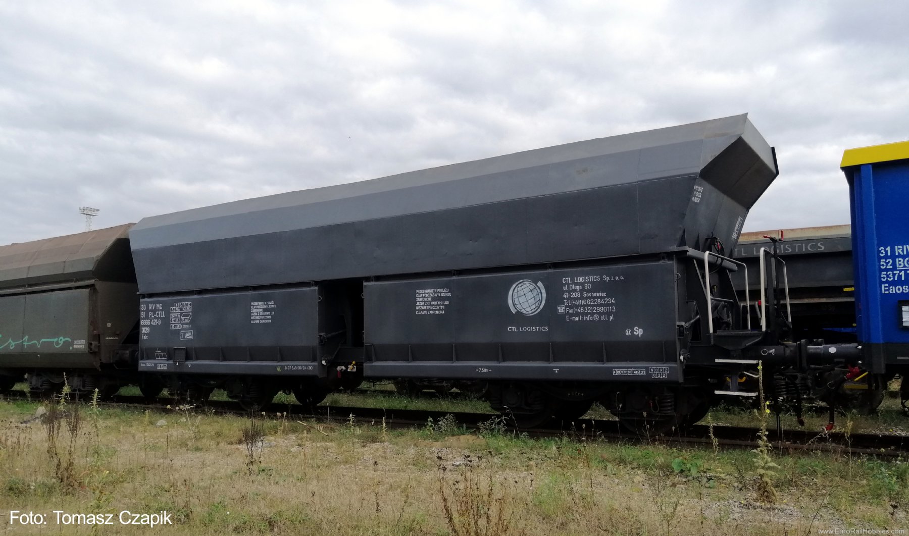 Piko 47854 PL-CTL 2 Piece Ballast Hopper Car Set