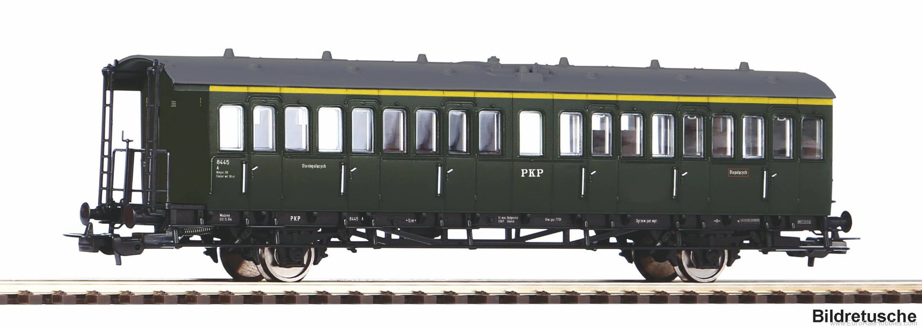 Piko 53135 PKP 1st Class Compartment Coach