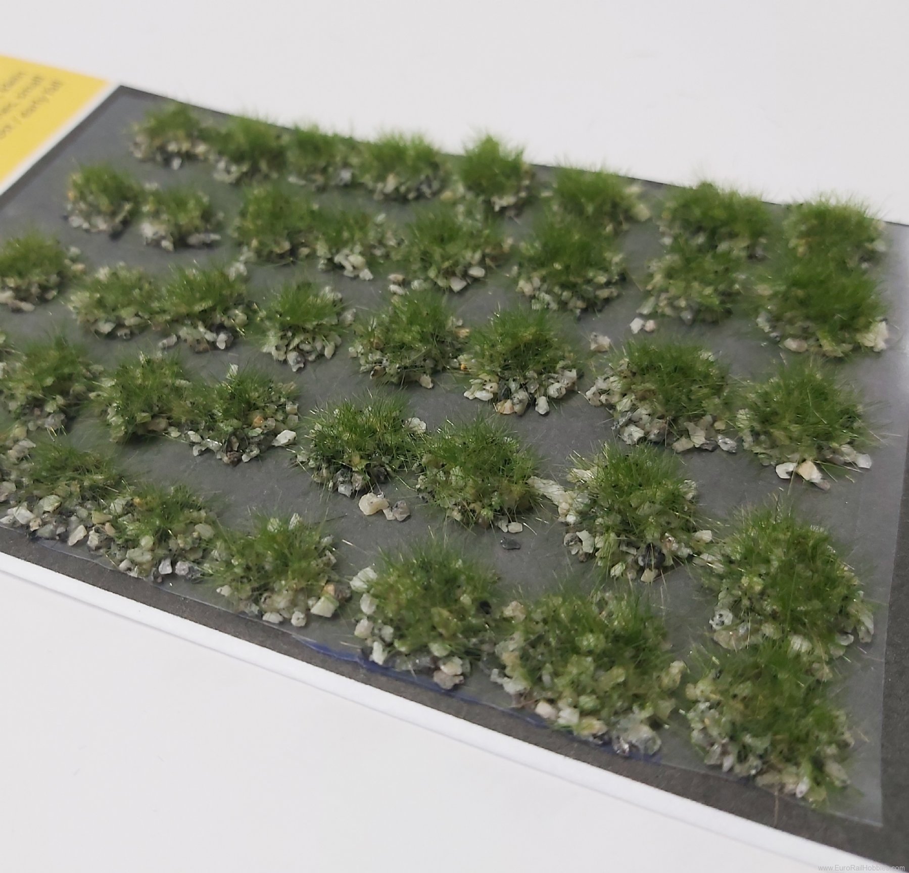 Silhouette Silflor MiniNatur 748-23S Tuft of grass with stones, dark, Early Fall  